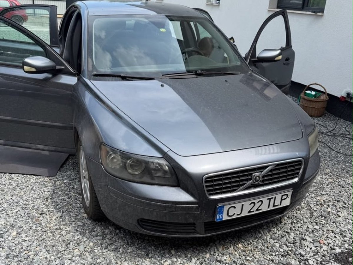 Volvo S40 disponibilă la închiriere în Cluj